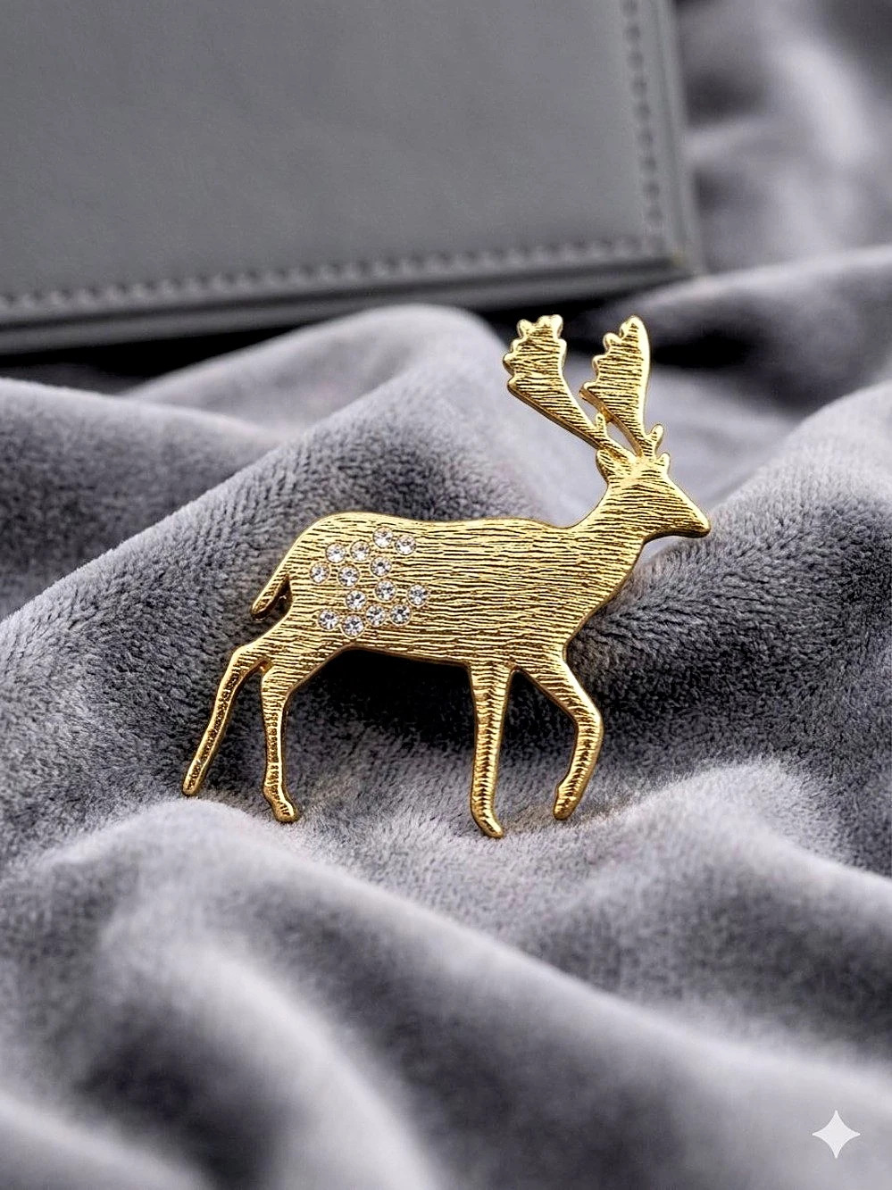 Deer Brooch Gold Tone Crystal CC Rhinestone
